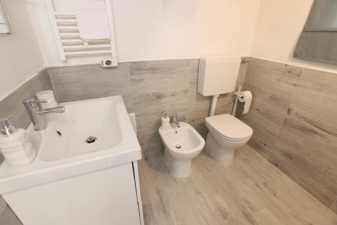 N° 1 Flat Airport Apartment Pisa Exterior foto